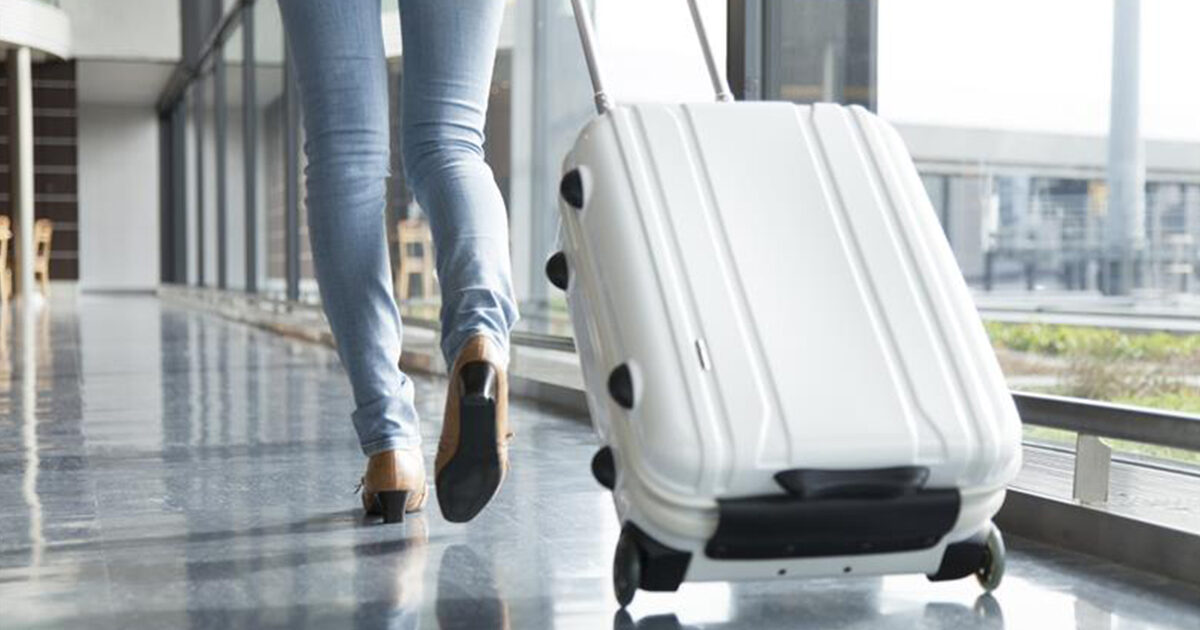 新婚26歳の会社員だった私が、アラブ航空会社CAに転身した理由。夫に「1年だけ」と約束しUAE移住。